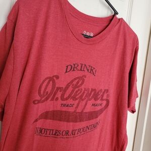 Dr Pepper Red Graphic T-Shirt Vintage Inspired Soft SZ:M